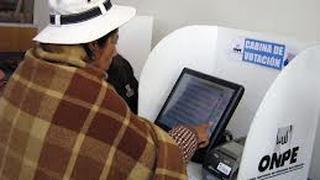 Voto electrónico se aplica hoy en Punta de Bombón