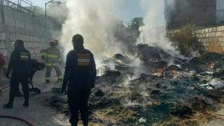 Arequipa: Serenos y bomberos sofocan amagó de incendio en avenida La Marina