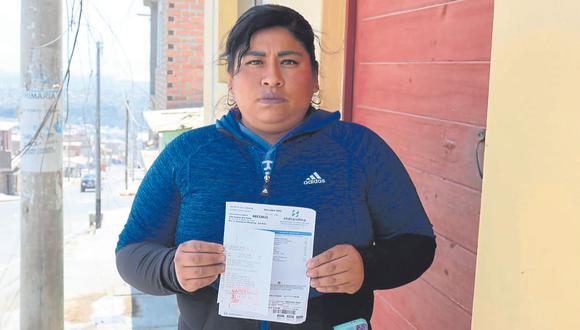 Correo comprobó que en vivienda de pueblo joven San Pedro reside la extrabajadora del nosocomio Gina Queza Inga, quien afirma que la casa es de sus padres y que empresaria jamás vivió en el inmueble.