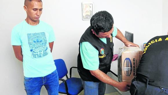 Tacna: limeño cae con 13 kilos de droga líquida en botellas de gaseosa 
