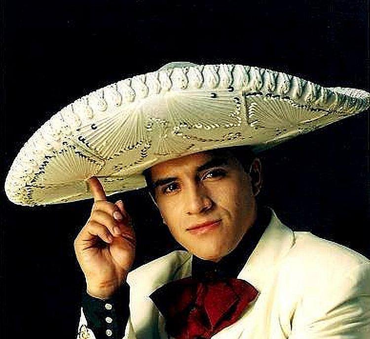 ​Pedro Fernández de Yo Soy en Arequipa para ayudar a víctima de accidente de tránsito