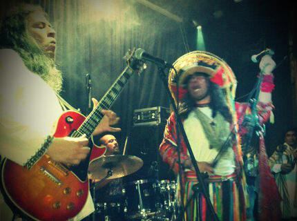 Banda peruana de rock Uchpa participó en festival indígena en México