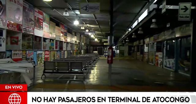 El terminal terrestre de Atocongo situado en San Luis luce vacío. (Captura: América Noticias)