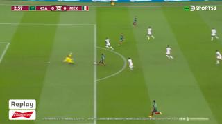 Alexis Vega se perdió el 1-0 de México vs. Arabia Saudita cuando estaba solo frente al arco [VIDEO]