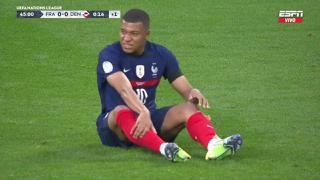 Lesión de Mbappé jugando con Francia: fue al vestuario y no salió para el segundo tiempo (VIDEO)