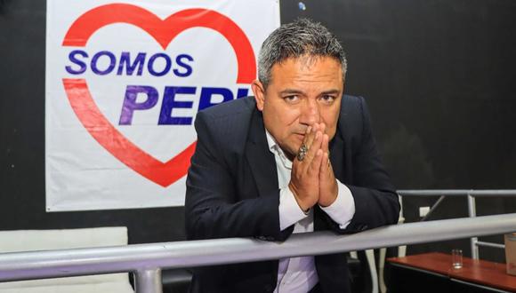 Carlos Calderón, candidato de Renovación Popular a la Alcaldía Provincial de Trujillo, presentó documento ante el Jurado Nacional de Elecciones.