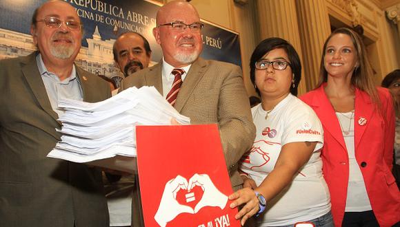 ​Carlos Bruce espera aprobación de Unión Civil en marzo