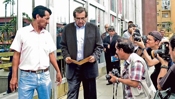 ​El APRA pide que Julio Guzmán sea investigado por el caso “Dinileaks”