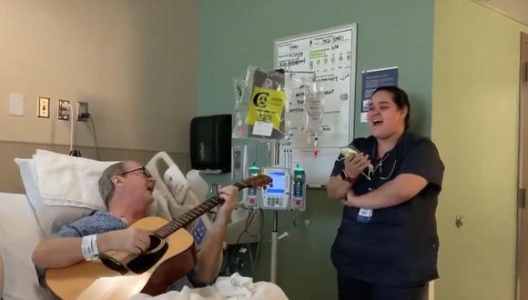 Enfermera y su paciente cantan a dúo en hospital de Estados Unidos