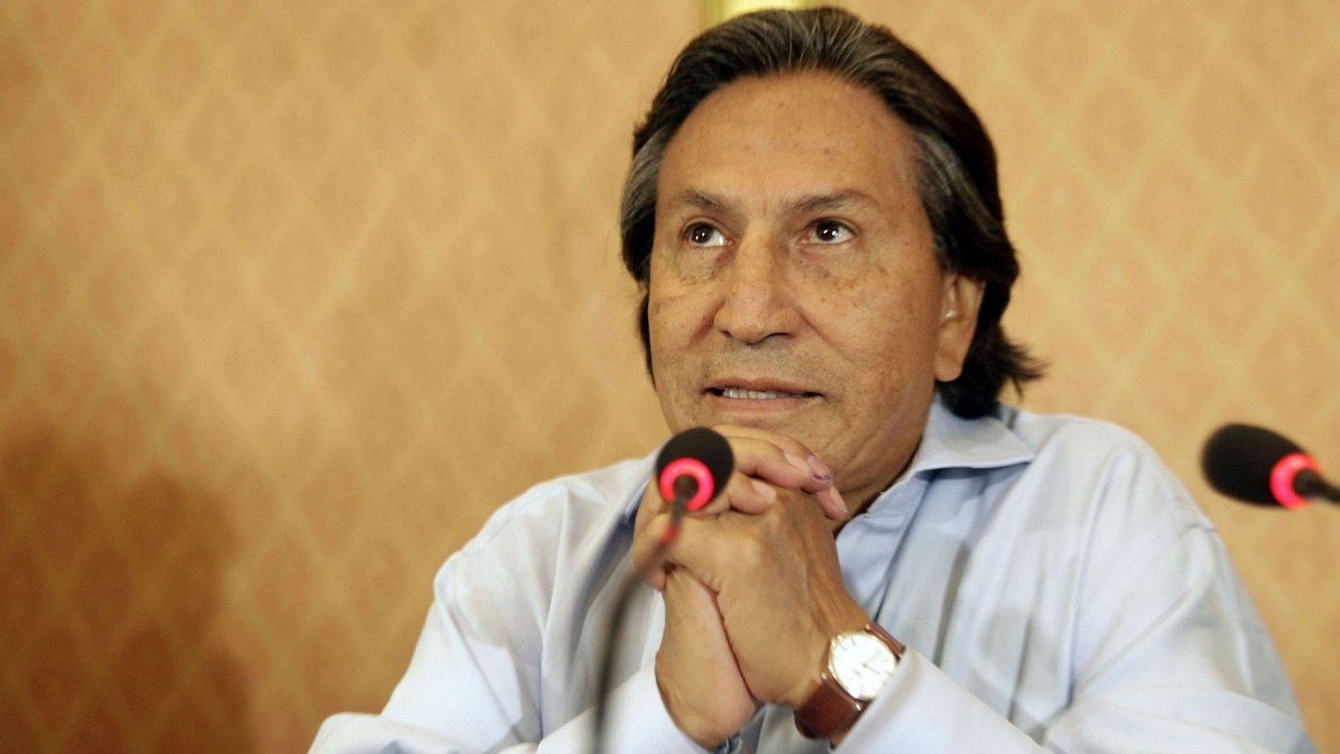 Difunden nueva fotografía de Alejandro Toledo en restaurante de California (FOTO)