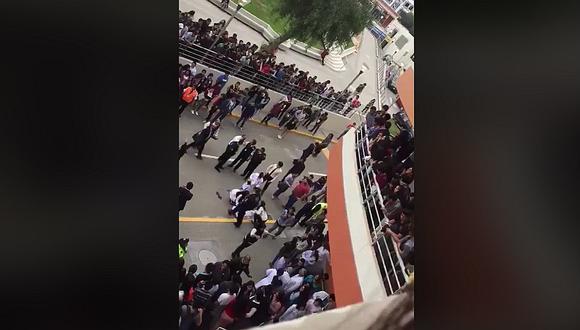 Trujillo: joven muere al caer de séptimo piso de Universidad Antenor Orrego (VIDEO)