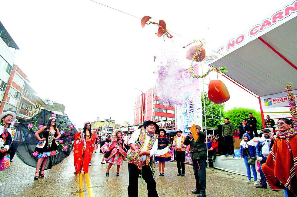Huancayo celebró a lo grande  el inicio de los carnavales (FOTOS Y VIDEO)