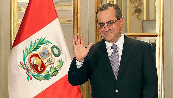 ​Ministro Jaime Saavedra recibió el saludo de todas las bancadas