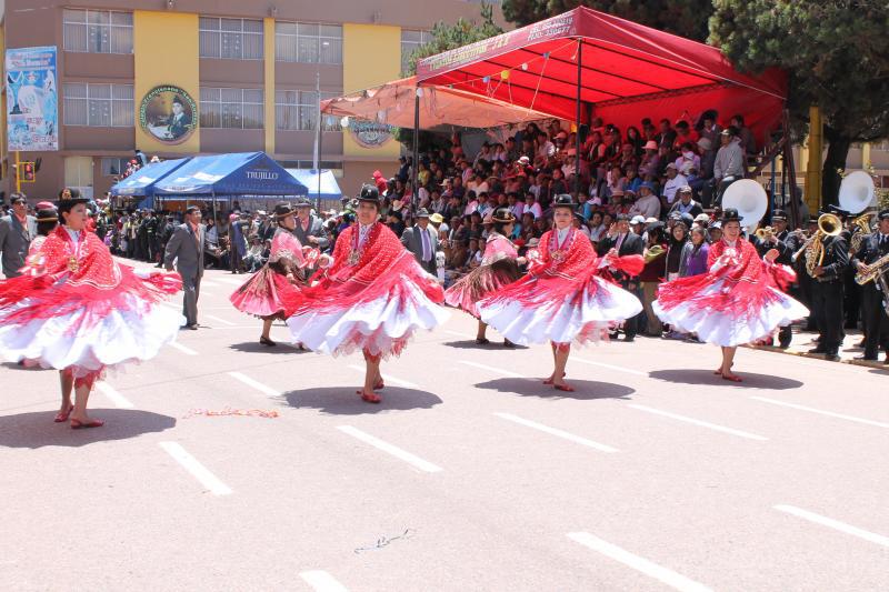 Morenada Central Juliaca con dos mil integrantes