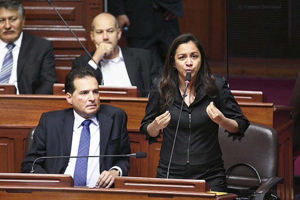 El poder femenino: las mujeres marcan el compás político