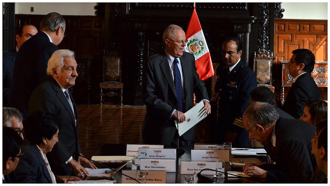 El Ejecutivo pone en marcha comisión anticorrupción (VIDEO)