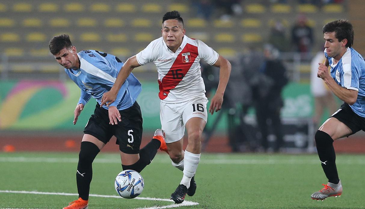 Jesus Pretell es una de las cartas de Nolberto Solano en la volante nacional.