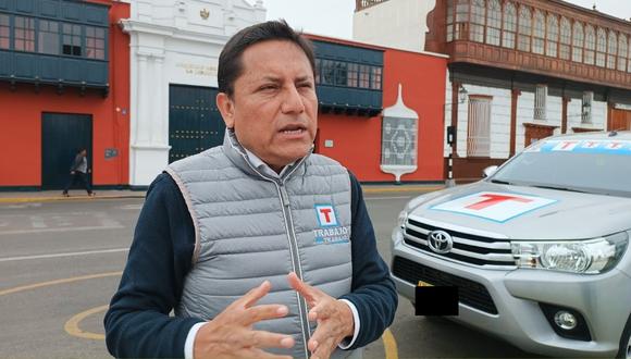 El candidato al Gobierno Regional de La Libertad lamentó que intereses de Acuña haya perjudicado avance de distritalización de Alto Trujillo. Aseguró que Jurado Electoral Especial tendrá que intervenir.