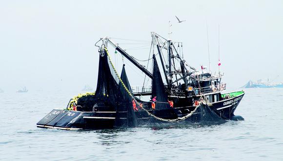 Chimbote: Acatan paro de 48 horas por presuntas irregularidades en el sector pesca