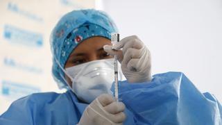 Unos 201 pacientes renales de Huancayo empiezan su vacunación con dosis Pfizer