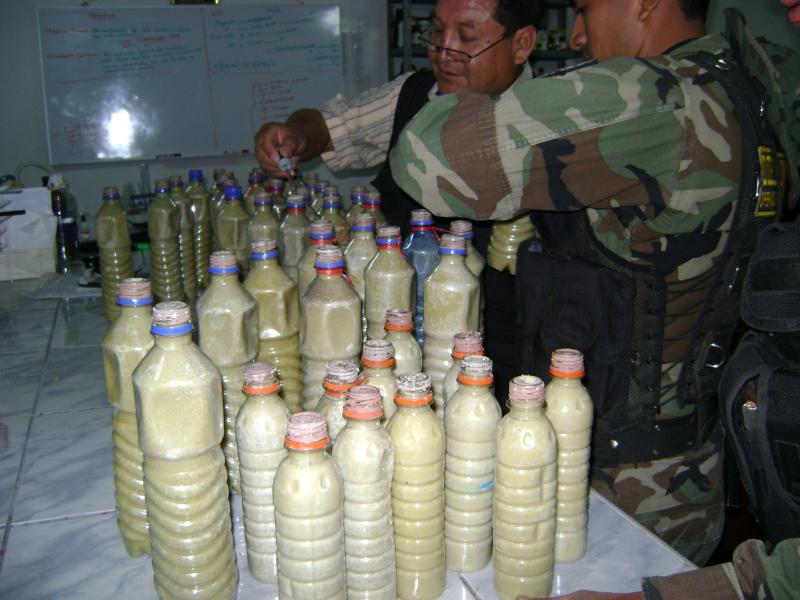 Caen tres narcos con 12 kilos de PBC y 7 kilos de clorhidrato 