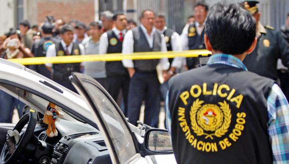 Los sicarios realizaron más de 20 disparos a los pasajeros de un auto blanco. Foto: referencial/Andina