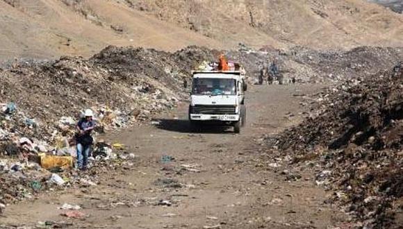 Juliaca: comuneros autorizan depósito de basura en Chilla solo hasta enero 