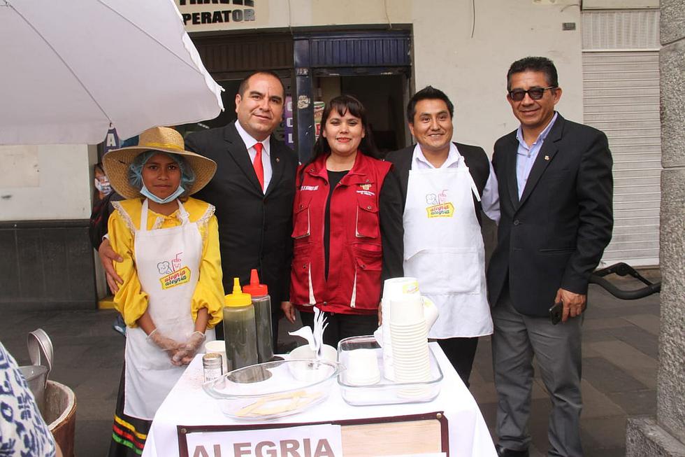 Plaza de armas de Arequipa reúne a entusiastas del Queso Helado (FOTOS) 