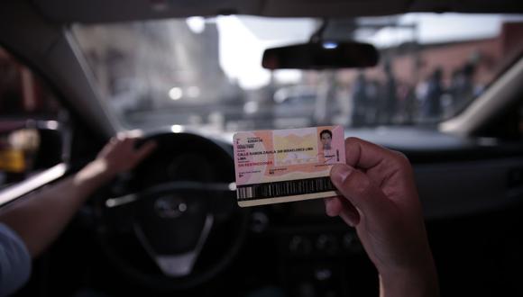 Conoce cómo tramitar tu licencia de conducir sin problemas. Foto: GEC/referencial