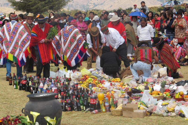 Celebran año nuevo andino en todo Cusco