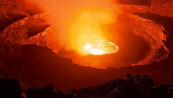 Explorador filmará documental dentro de cráter de volcán