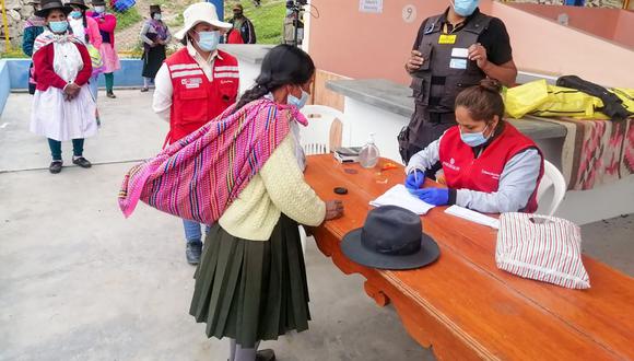 Esta alianza busca desarrollar proyectos que contribuyan a la inclusión financiera de la población vulnerable y las pymes a nivel nacional . (Foto: Andina)