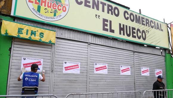 Centro Comercial El Hueco fue clausurado por presentar condiciones de riesgo inminente para las personas
