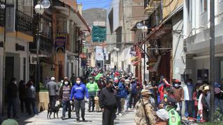 Marzo mantiene altos índices de contagios y muertes en la región Puno