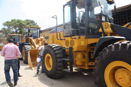 Tumbes: Disputa por manejo de un pool de 41 vehículos pesados 
