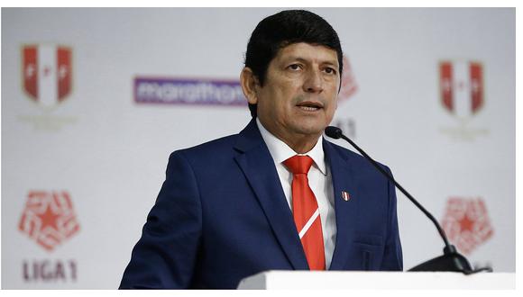 Acusan al actual presidente de la FPF de revender entradas de la selección peruana (VIDEO)