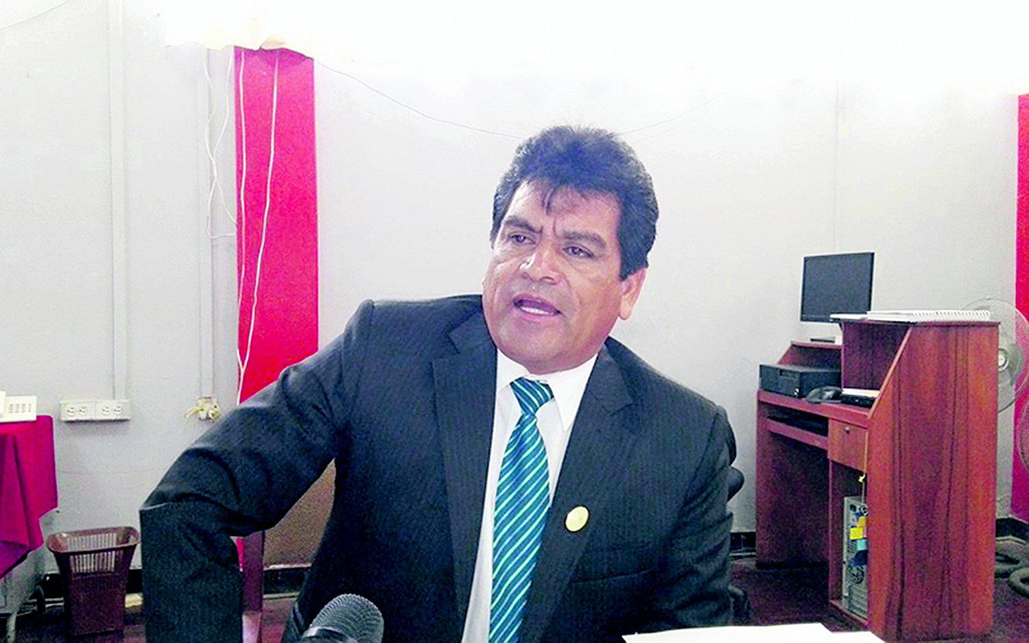 Iturria retoma cargo como director de la Ugel Santa