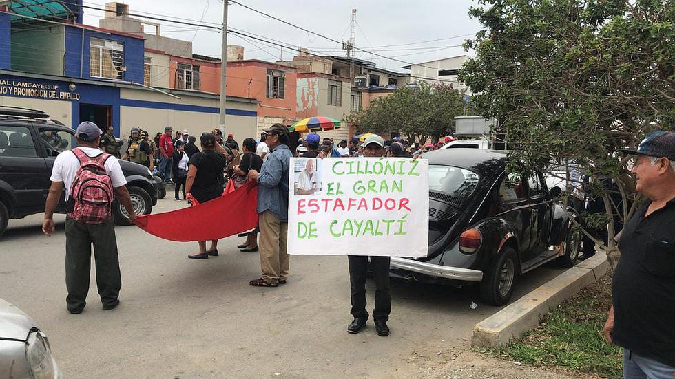 Trabajadores de la empresa Agroindustrial Cayaltí protestan por falta de pagos