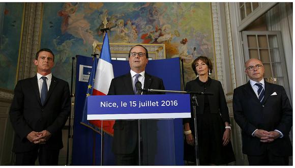 Atentado en Niza: "Somos un país fuerte que es capaz de superar todas las pruebas", dice Hollande (VIDEO)