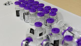 Pfizer confirma que vacunas contra el COVID-19 que se vendían en México y Polonia eran falsas