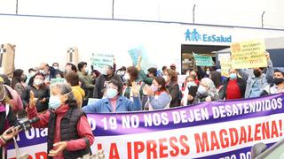 Magdalena: asegurados protestan por cierre de establecimiento de Essalud 