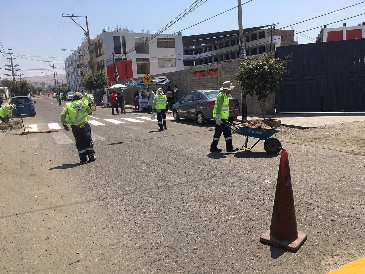 Huecos sobrepasan de lejos la capacidad de personal y recursos del municipio  