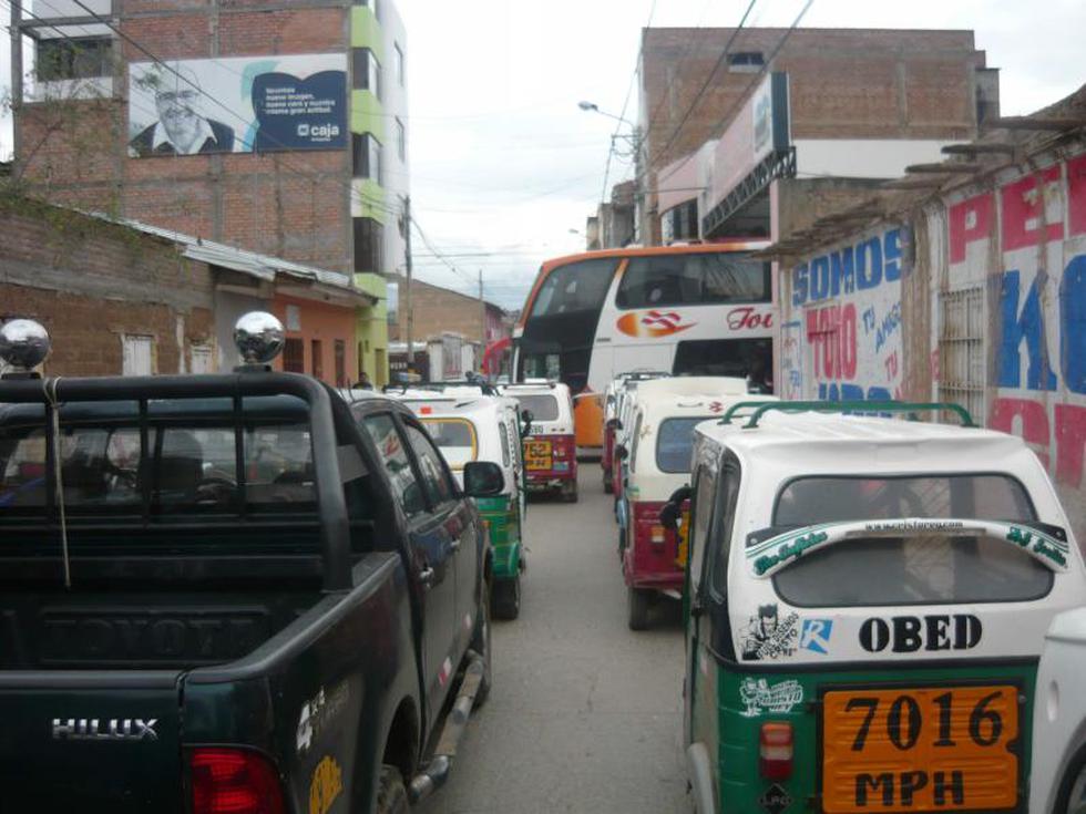 Urge terminal terrestre para evitar el caos en la ciudad