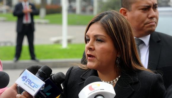Karina Beteta se niega a acudir a comisión “narcopolítica”