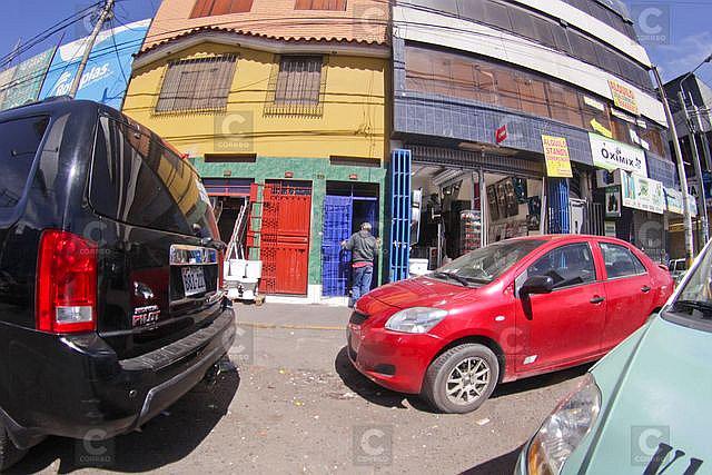 Prostíbulos se burlan del municipio de Arequipa y reabren luego de clausura
