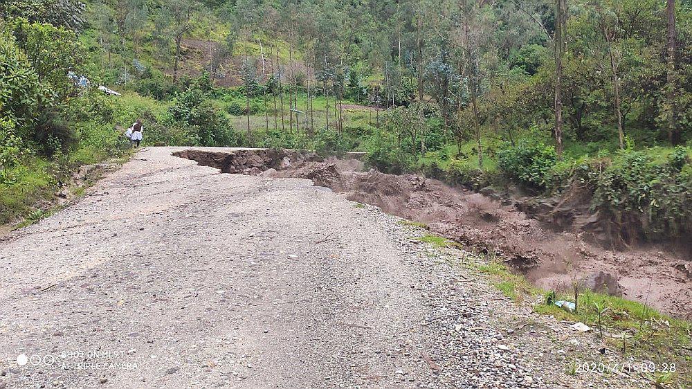 Lluvias aíslan distrito de San Marcos de Rocchac durante la cuarentena