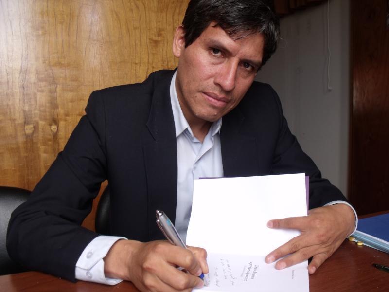 Manuel Peña tiene arte en la narración  