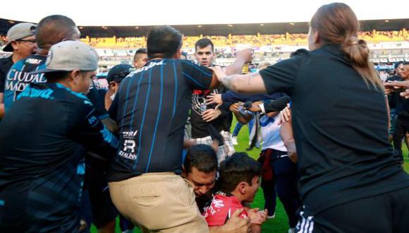 Hinchas de Atlas narraron lo vivido en el estadio de Querétaro. (Foto: AFP)