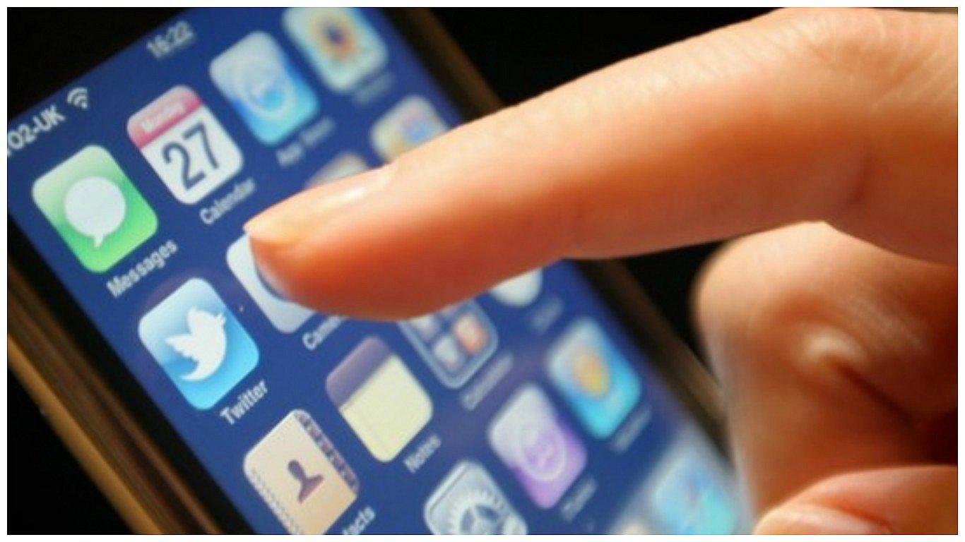 Niño de 4 años auxilia a su madre a través de la aplicación Siri