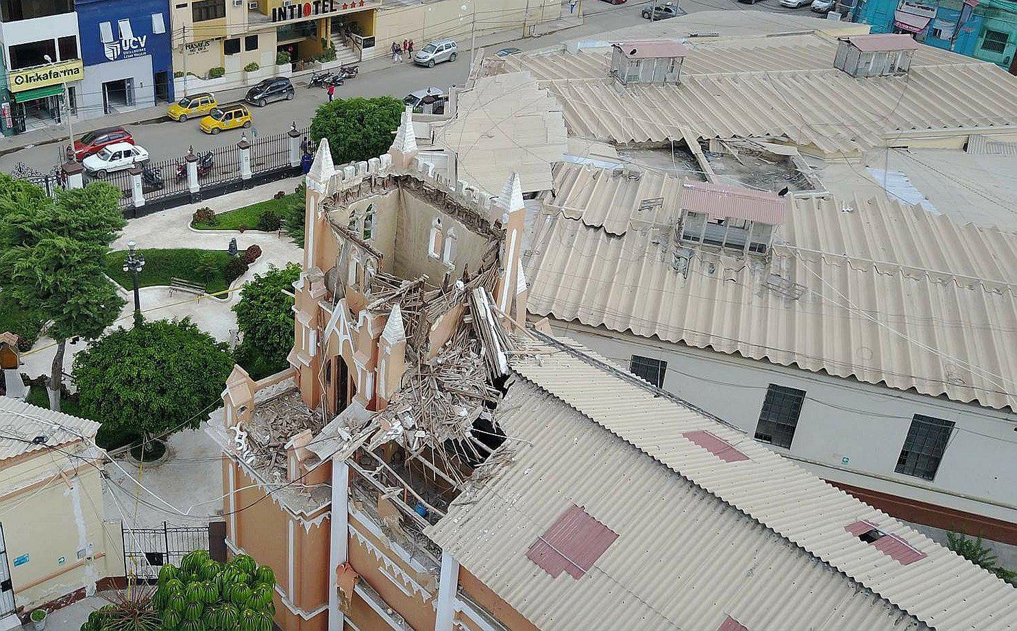 Chiclayo: Infraestructura de capilla del Hospital Las Mercedes vuelve a colapsar 